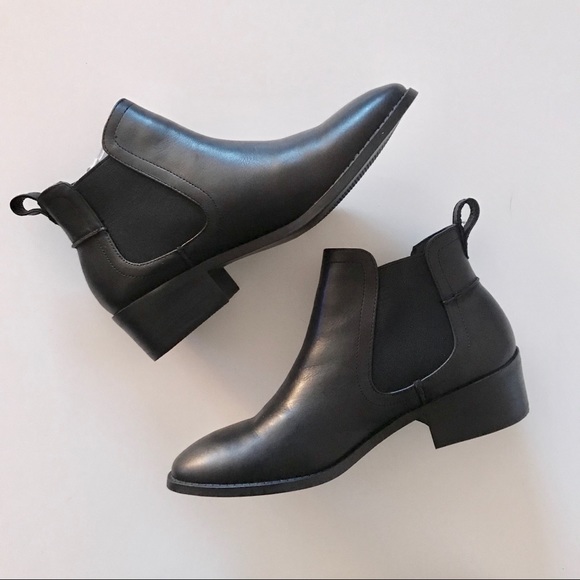 steve madden dicey ankle boot